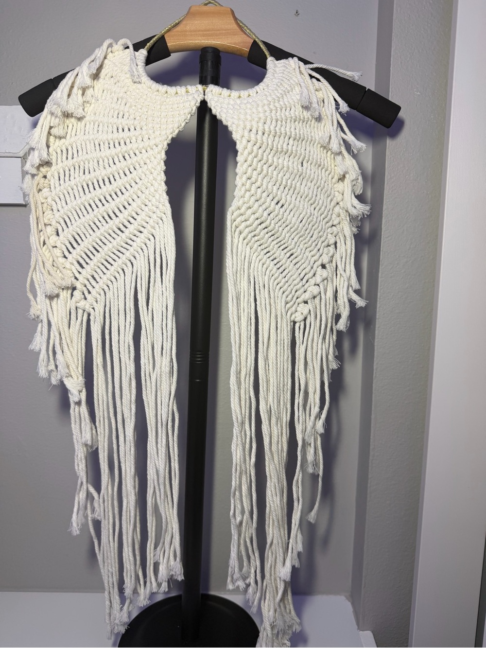 Macrame Angel Wings Dream Catcher in Cream - Picture 7 of 14